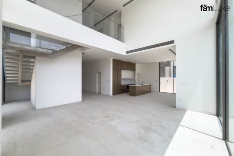 Villa in Dubai 4 bedrooms, 448 sq.m. № 109820 - photo 16