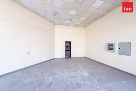 Снять в аренду магазин в Рас-аль-Хоре, Дубай: 53м², № 109822 - фото 4