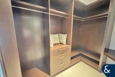 Apartamento en Downtown Dubai (Downtown Burj Dubai), Dubai, 2 dormitorios, 156 m², № 98594 - foto 11