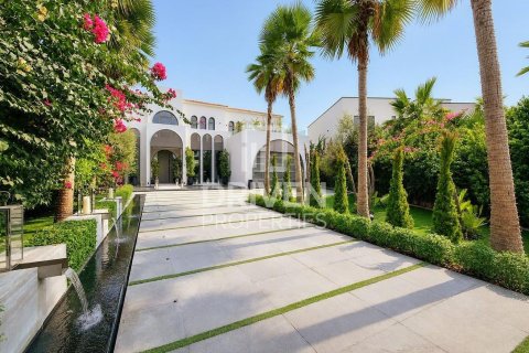 Villa in Jumeirah Islands, Dubai 4 bedrooms, 1001.68 sq.m. № 141102 - photo 29