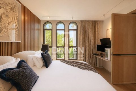 Villa in Jumeirah Islands, Dubai 4 bedrooms, 1001.68 sq.m. № 141102 - photo 9