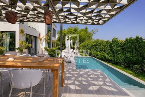 Villa in Jumeirah Islands, Dubai 4 bedrooms, 1001.68 sq.m. № 141102 - photo 27