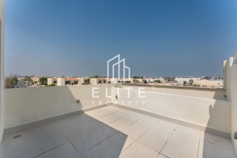 Adosado en Al Badaa, Dubai, 4 dormitorios, 669 m², № 134978 - foto 6