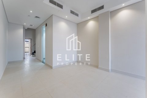 Adosado en Al Badaa, Dubai, 4 dormitorios, 669 m², № 134978 - foto 28