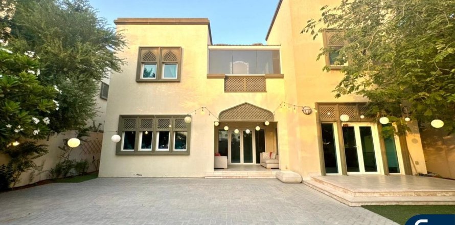 Villa in Regional, Jumeirah Park, Dubai 3 bedrooms, 285 sq.m. № 75930