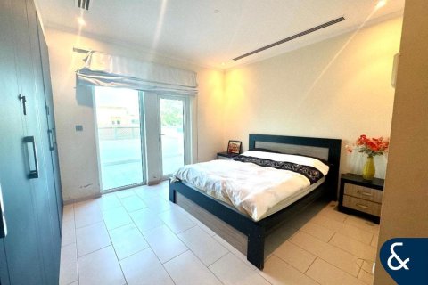 Villa in Regional, Jumeirah Park, Dubai 3 bedrooms, 285 sq.m. № 75930 - photo 8