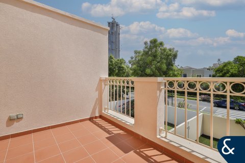 Купить виллу в Maeen, The Lakes, Дубай: 3 спальни, 208м², № 75929 - фото 4