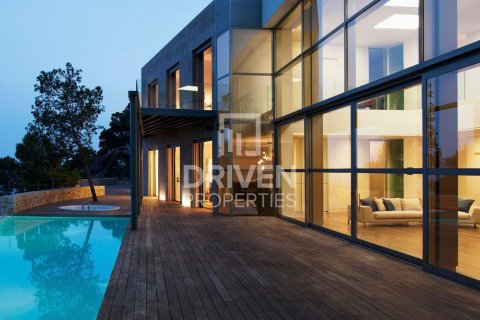 Villa in Dubai 5 bedrooms, 444.45 sq.m. № 126828 - photo 4