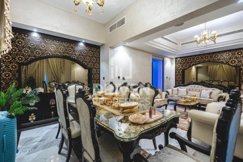 Villa in Victory Heights, Dubai Sports City, Dubai 4 bedrooms, 350.71 sq.m. № 126826 - photo 4