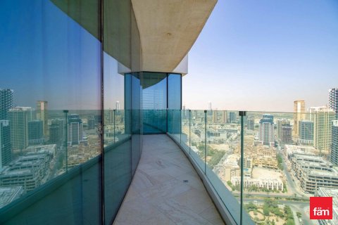 Apartment in Dubai 3 bedrooms, 259.2 sq.m. № 55777 - photo 1