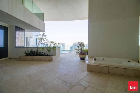 Apartment in Dubai 3 bedrooms, 259.2 sq.m. № 55777 - photo 20