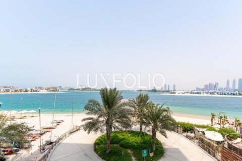 Appartement à Palm Jumeirah, Dubai, 3 chambres, 222 m², № 45808 - photo 2