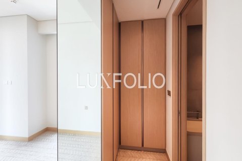 Appartement à Vida Residences Dubai Mall, Downtown Dubai (Downtown Burj Dubai), Dubai, 2 chambres, 99 m², № 45810 - photo 13