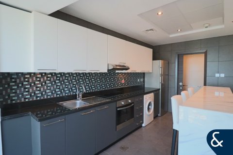 Снять в аренду квартиру в Дубай Марине, Дубай: 1 спальня, 66м², № 91654 - фото 4