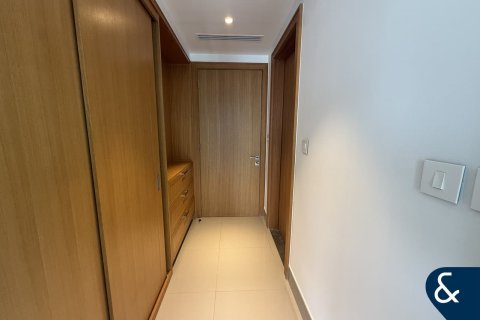 Снять в аренду квартиру в Даунтаун Дубай (Даунтаун Бурдж Дубай), Дубай: 3 спальни, 190м², № 98934 - фото 11