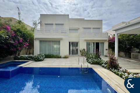 Villa en Meadows 8, Meadows, Dubai, 5 dormitorios, 544 m², № 98933
