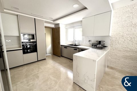 Villa à Meadows 8, Meadows, Dubai, 5 chambres, 544 m², № 98933 - photo 2