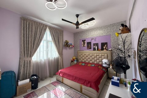 Villa en The Lakes, Dubai, 4 dormitorios, 324 m², № 88448 - foto 13