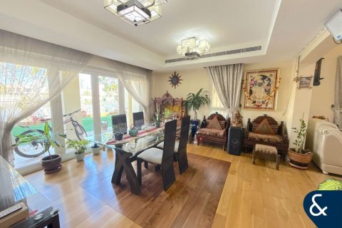 Villa en The Lakes, Dubai, 4 dormitorios, 324 m², № 88448 - foto 8