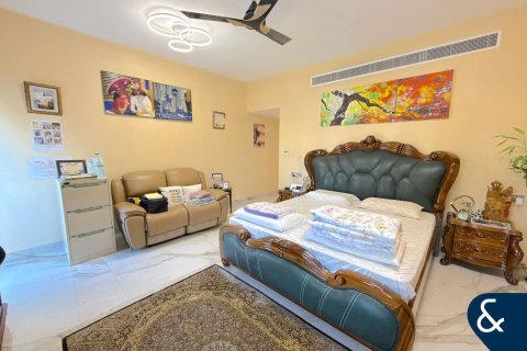 Villa en The Lakes, Dubai, 4 dormitorios, 324 m², № 88448 - foto 18