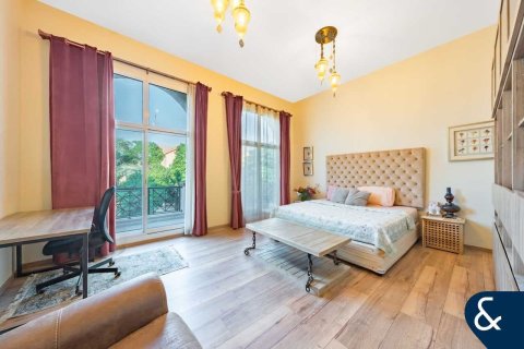 Villa in The Villa, Dubai 4 bedrooms, 372 sq.m. № 88439 - photo 10