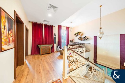 Villa in The Villa, Dubai 4 bedrooms, 372 sq.m. № 88439 - photo 9