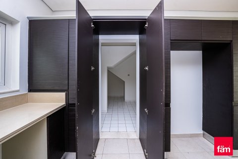 Villa en Al Furjan, Dubai, 4 dormitorios, 600 m², № 70507 - foto 12