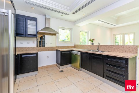 Villa en Al Furjan, Dubai, 4 dormitorios, 600 m², № 70507 - foto 6