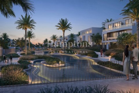 Villa in Dubai 5 bedrooms, 1037.07618900 sq.m. № 63503 - photo 5