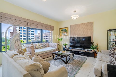 Appartement à Greens, Dubai, 3 chambres, 191.84469500 m², № 63507 - photo 1