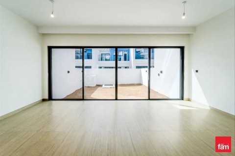 Купить таунхаус в Дубае: 3 спальни, 144м², № 84089 - фото 3