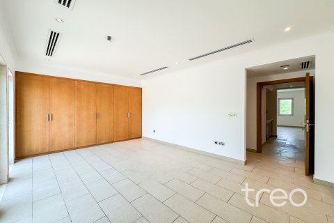 Villa in Jumeirah Park, Dubai 3 bedrooms, 327.67 sq.m. № 119378 - photo 4