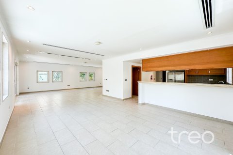 Villa in Jumeirah Park, Dubai 3 bedrooms, 327.67 sq.m. № 119378 - photo 14