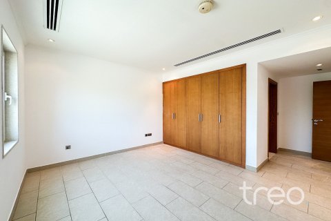 Villa in Jumeirah Park, Dubai 3 bedrooms, 327.67 sq.m. № 119378 - photo 9