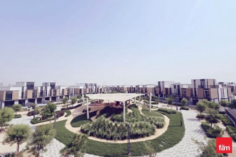 Villa in Dubai 4 bedrooms, 460.3 sq.m. № 52193 - photo 15