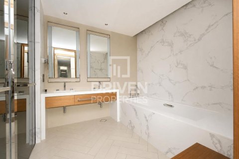 Apartment in The Address Residences Dubai Opera, Downtown Dubai (Downtown Burj Dubai), Dubai 2 bedrooms, 123.93 sq.m. № 138218 - photo 19