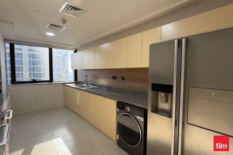 Apartment in Dubai 2 bedrooms, 136.4 sq.m. № 123268 - photo 15