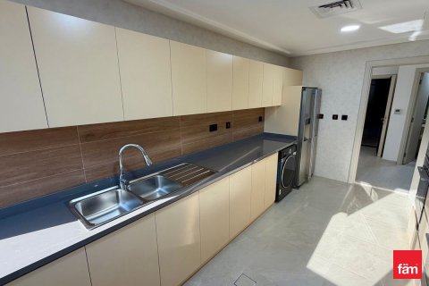 Apartment in Dubai 2 bedrooms, 136.4 sq.m. № 123268 - photo 14