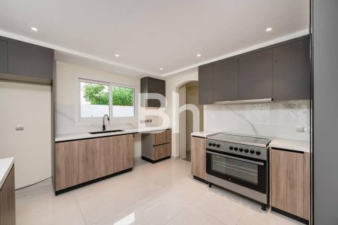 Villa à Dubai, 5 chambres, 935 m², № 57759 - photo 9