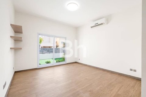 Villa à Dubai, 5 chambres, 935 m², № 57759 - photo 15