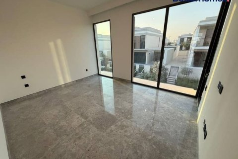 Villa in Tilal Al Ghaf, Dubai 4 bedrooms, 433 sq.m. № 57748 - photo 4