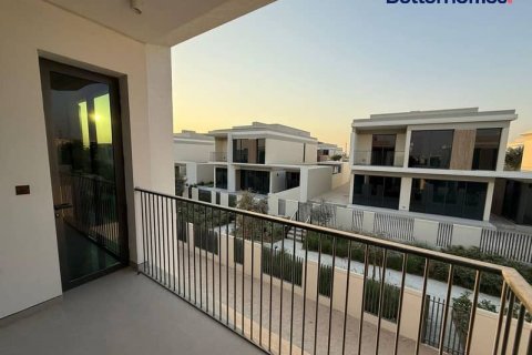 Villa in Tilal Al Ghaf, Dubai 4 bedrooms, 433 sq.m. № 57748 - photo 12