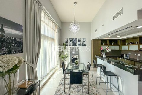 Appartement à The Lofts, Downtown Dubai (Downtown Burj Dubai), Dubai, 1 chambre, 75 m², № 43765 - photo 2