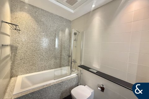 Apartamento en Central Park Tower, DIFC, Dubai, 1 dormitorio, 103 m², № 98957 - foto 9