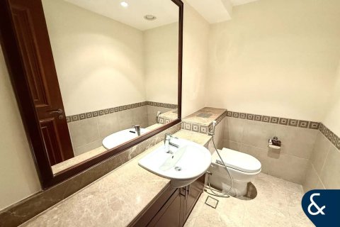 Apartment in The Fairmont Palm Residence North, Palm Jumeirah, Dubai 1 bedroom, 120 sq.m. № 98959 - photo 13