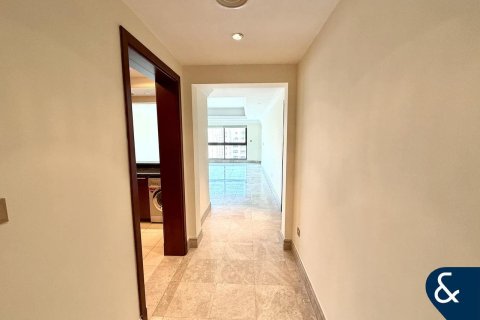 Apartment in The Fairmont Palm Residence North, Palm Jumeirah, Dubai 1 bedroom, 120 sq.m. № 98959 - photo 3