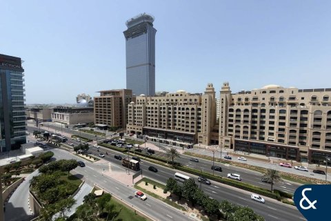 Apartment in The Fairmont Palm Residence North, Palm Jumeirah, Dubai 1 bedroom, 120 sq.m. № 98959 - photo 16