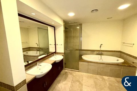 Apartment in The Fairmont Palm Residence North, Palm Jumeirah, Dubai 1 bedroom, 120 sq.m. № 98959 - photo 10