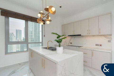 Apartment in Downtown Dubai (Downtown Burj Dubai), Dubai 3 bedrooms, 193 sq.m. № 98956 - photo 5