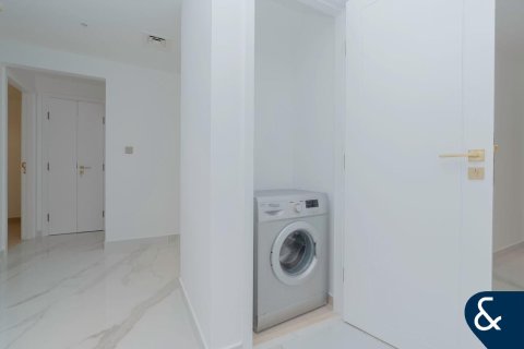 Apartment in Downtown Dubai (Downtown Burj Dubai), Dubai 3 bedrooms, 193 sq.m. № 98956 - photo 21